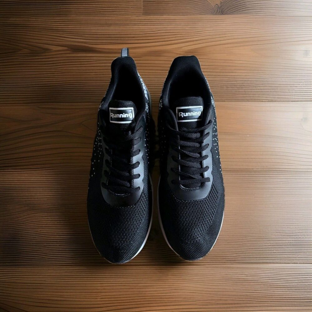 Men 10 Air Athletic Running Tennis Shoes Lightweight Black White Knit Sneakers